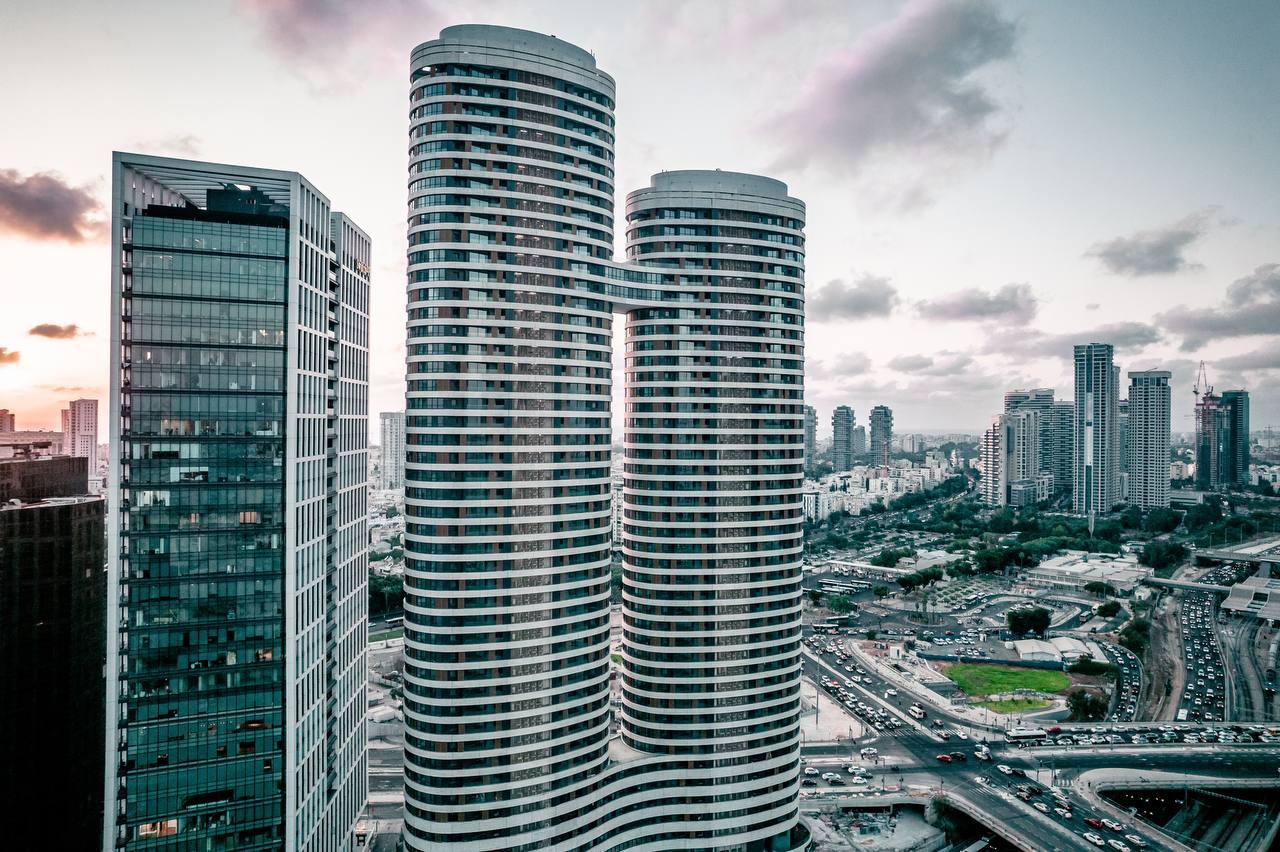 Y Towers – קומפלקס מלא